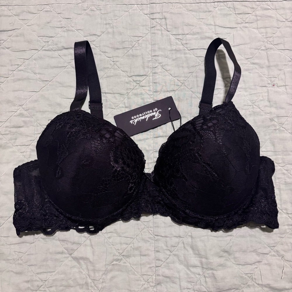 Fredrick’s of Hollywood Lace Underwire Push-Up Bra - Black